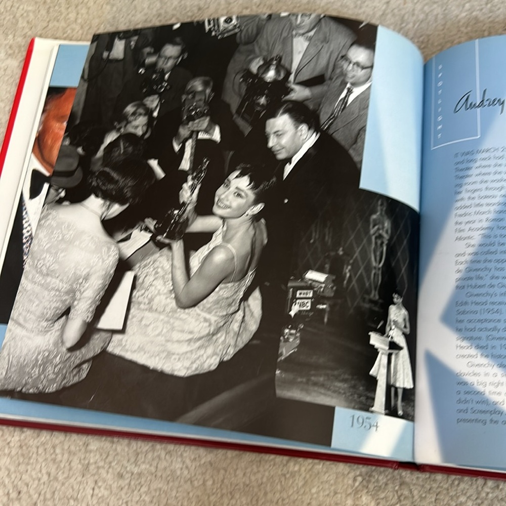 Star Style at the Academy Awards Book - Red and Gold